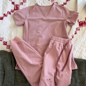 Figs Pink Sand scrub set